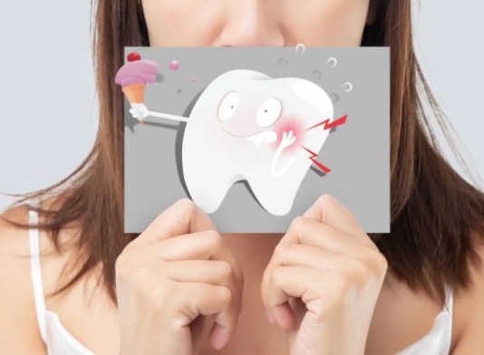 Jakie mity krążą na temat nadwrażliwości zębów?