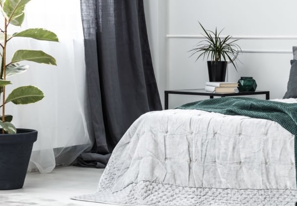 Jak dobrać łóżka do niewielkiego metrażu, aby wnętrze nie wydawało się przytłoczone?